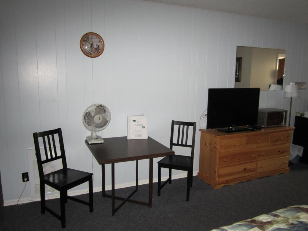 Lakeside Motel 윌리엄스레이크 외부 사진